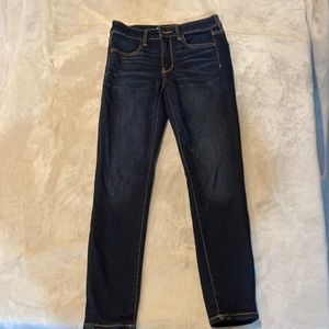 American eagle dark blue jeans